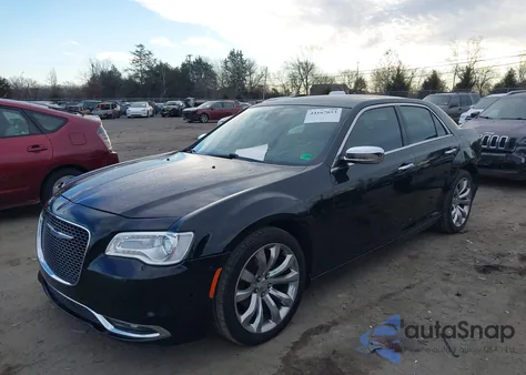 2019 Chrysler 300 Limited z USA, uszkodzony, nr VIN 2C3CCAEGXKH528244
